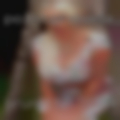 Brunette, 38-34-46 (size girls 14/16).