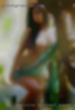 Feminine Discreet Woman women FWB.